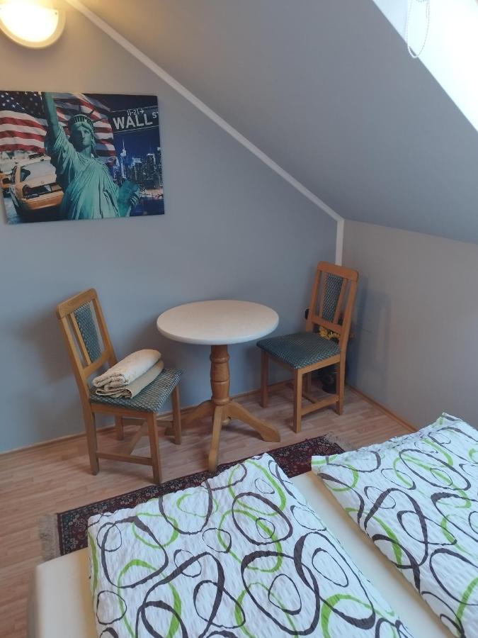 Gabi Vendeghaz Villa Balatonkeresztur Luaran gambar